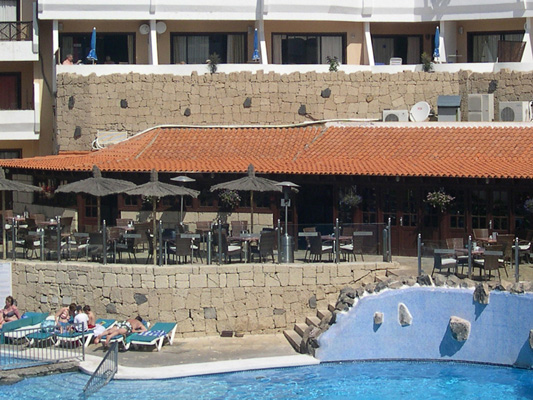 Terrace bar